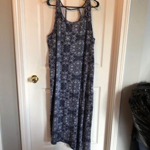 Dreams and Co. 22W / 24W Asymmetrical Lounge Dress Navy and White Patterned